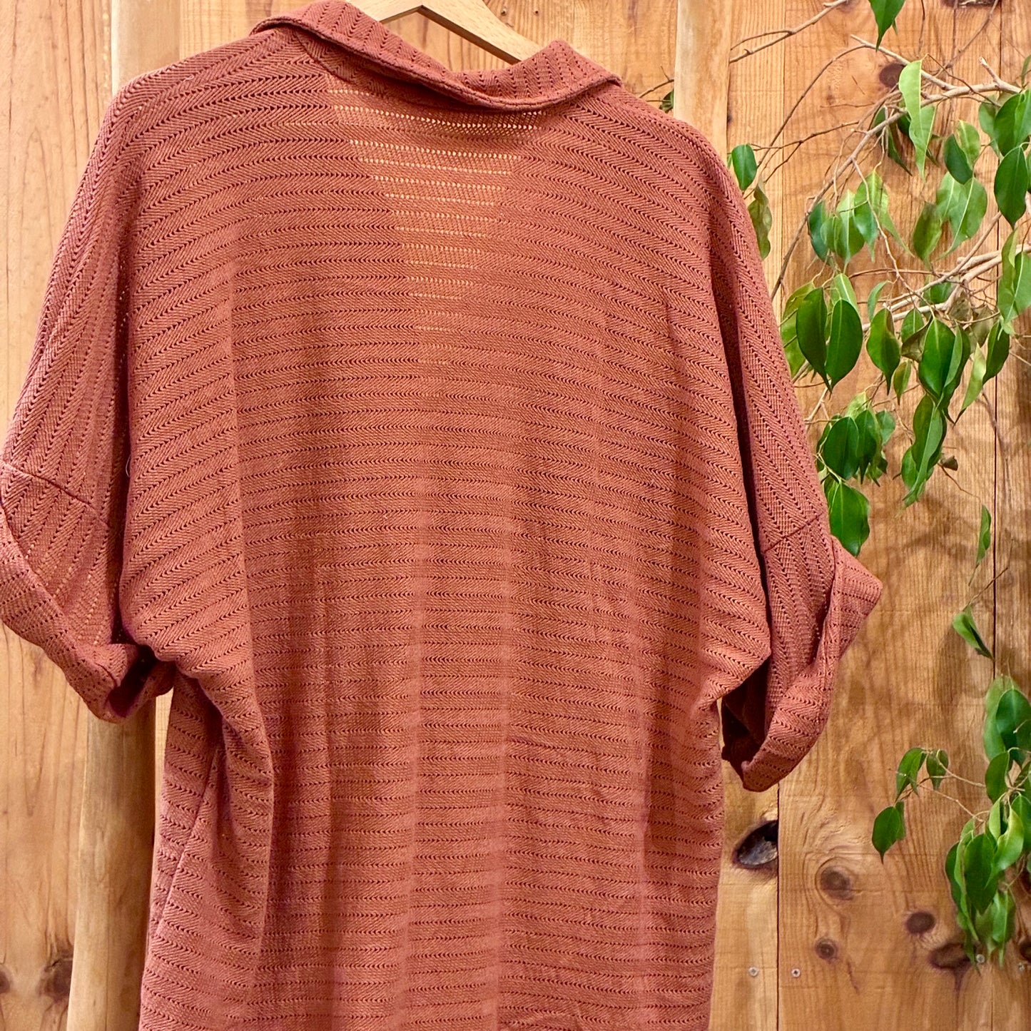 La jolie chemise texturisée manches courtes N°1